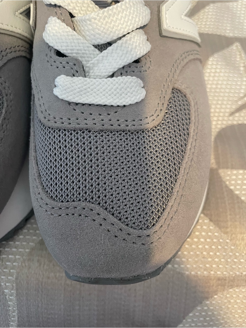 New Balance Women's Gray and White 574 platform sneakers - Picture 7 of 12
